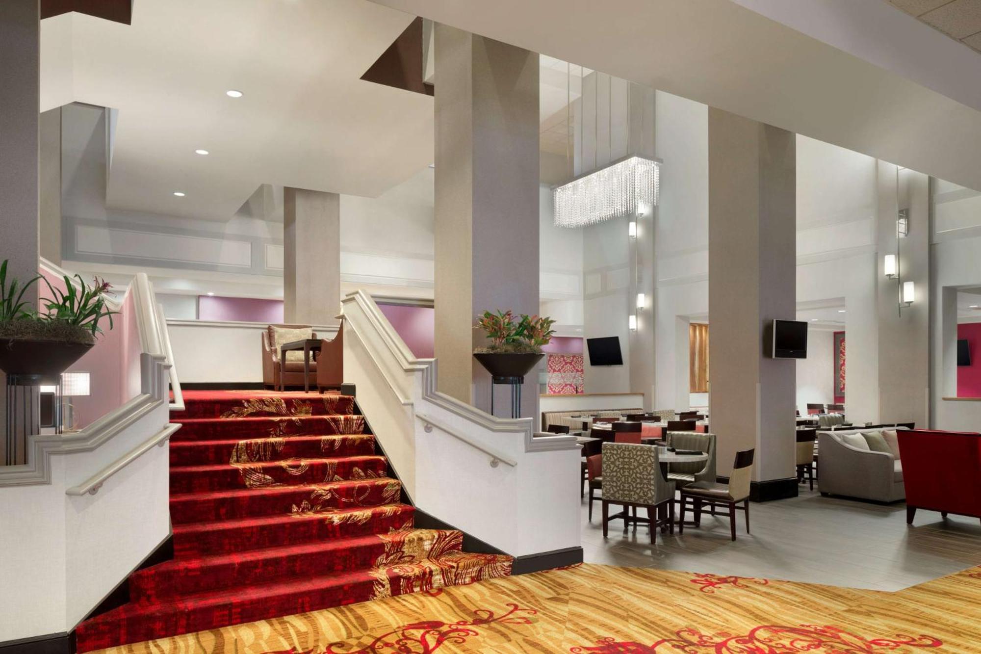 Hilton Fort Wayne At The Grand Wayne Convention Center (Adults Only) Exterior foto